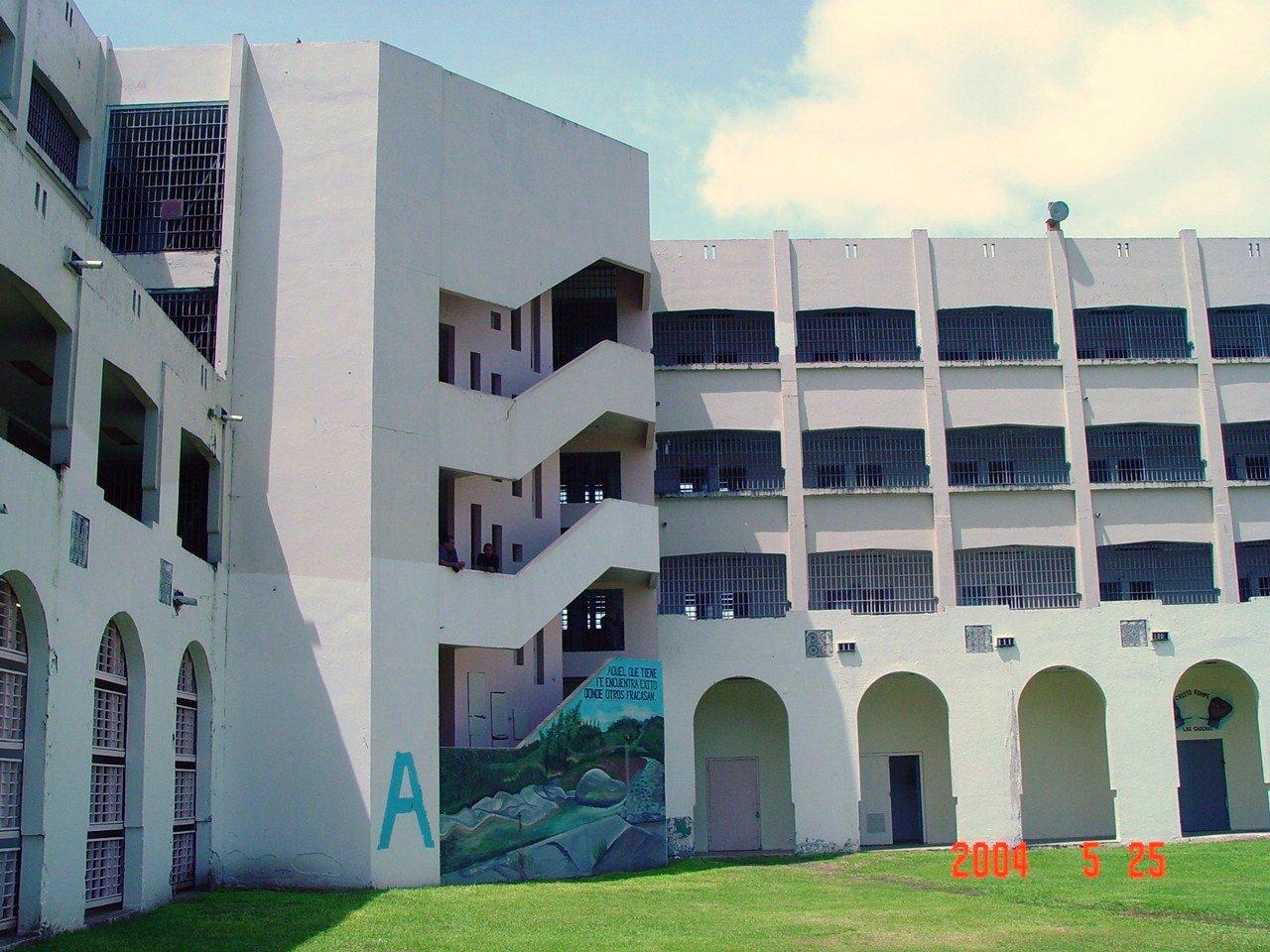 Antigua Penitenciaría Estatal de Río Piedras - Oso Blanco - San Juan (Río Piedras) - 2004 00069